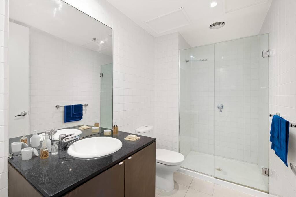 Collins Central 2-Bd Apartment With Pre-Reserve Parking Melbourne Ngoại thất bức ảnh